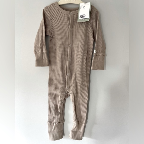 NWT H&M Organic Cotton Waffle Romper - Picture 3 of 5